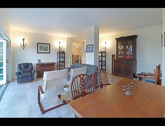 3 BEDROOM HOUSE FOR SALE IN KENSINGTON